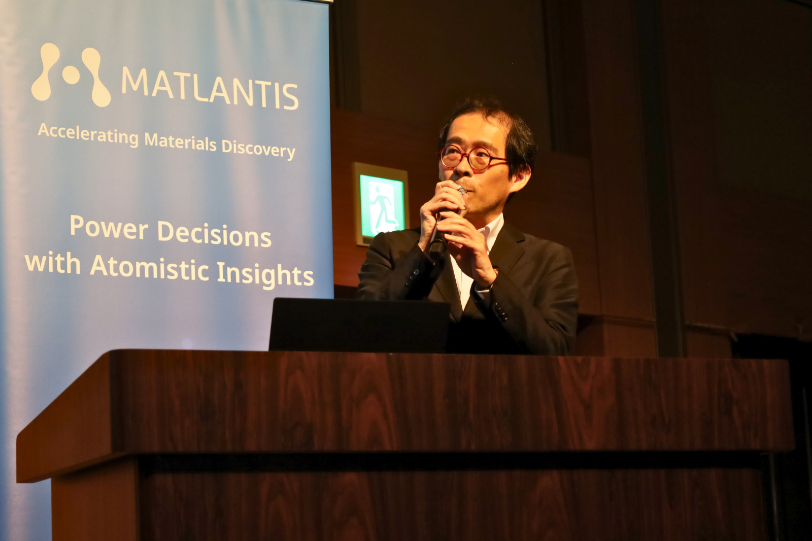 服部 正 氏 内閣府 科学技術・イノベーション推進事務局参事官（マテリアル担当） 文部科学省 研究振興局参事官（ナノテクノロジー・物質・材料担当）